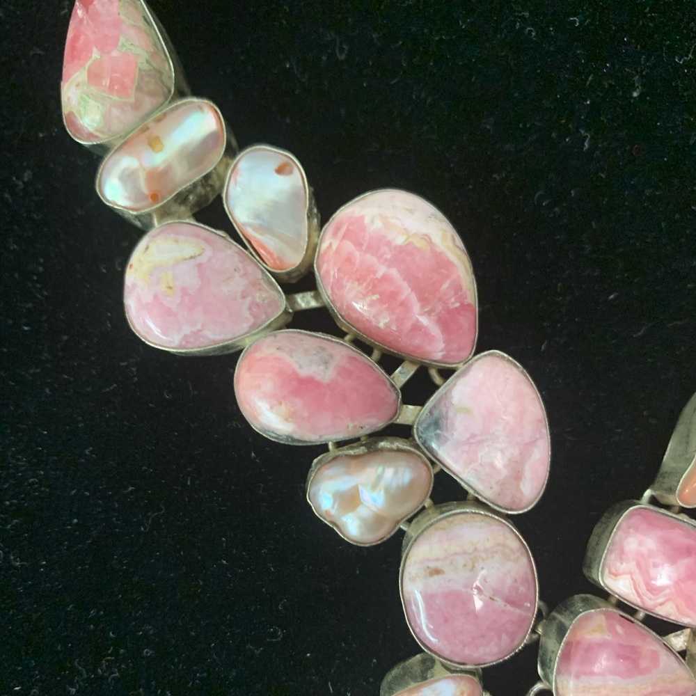 Bubblicious Beauty Spring Statement Necklace - image 5